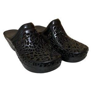 Dansko Pippa Molded Clog Shoe